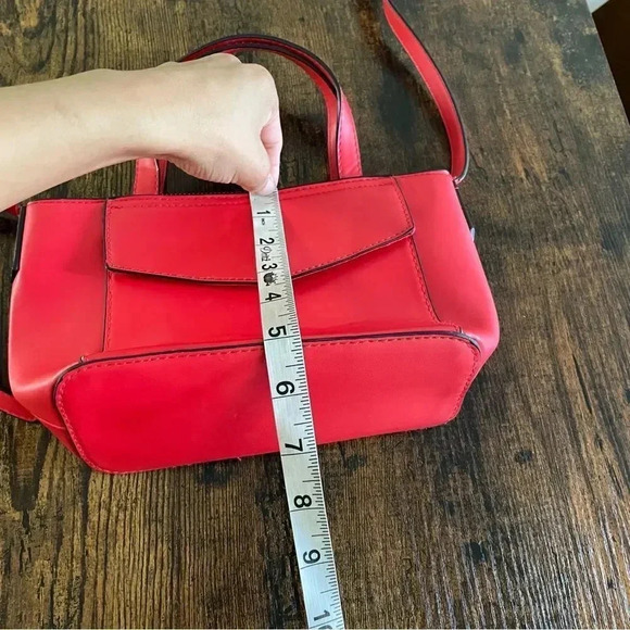 Target Red Cross body purse - Picture 10 of 12